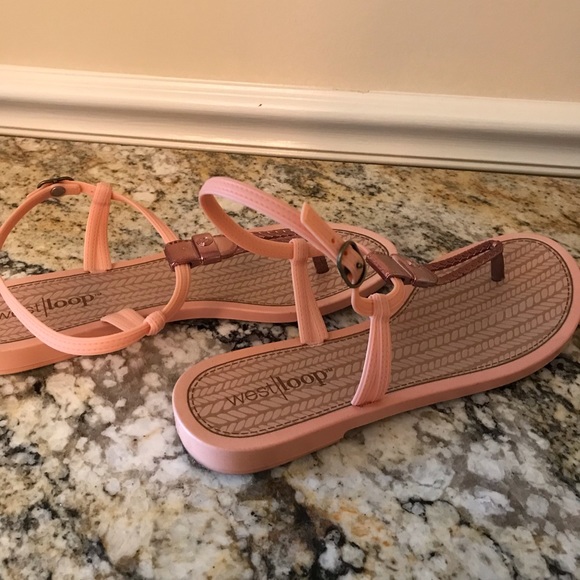 West loop sandals size 8 - Picture 9 of 10